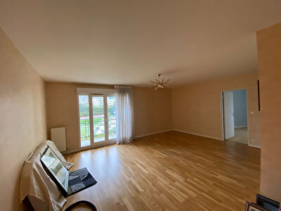 PLANCOET  : Centre, T3 de 84 m
